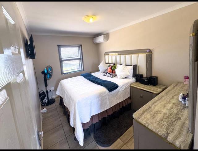 2 BEDROOM TOWNHOUSE FOR SALE IN BISHOPSTOWE